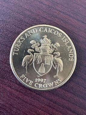 Turks and Caicos Islands Five Crowns Mother Teresa Commemorative Coin Gold Tone